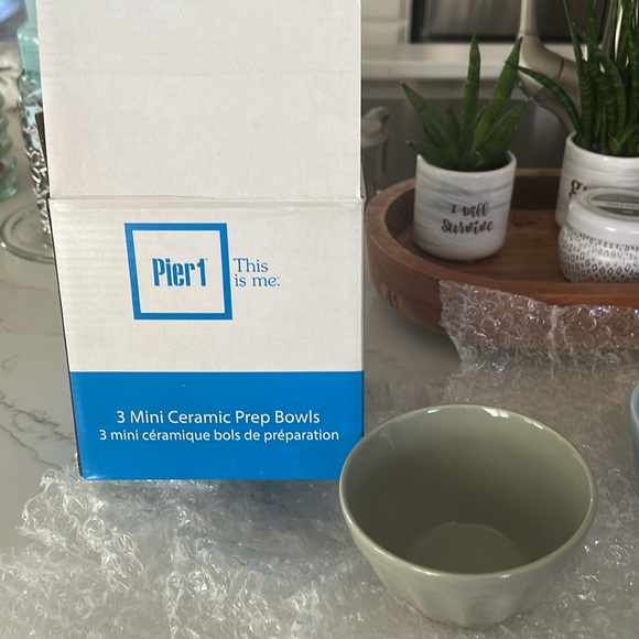 Pier 1 - 3 Piece Mini Ceramic Prep Bowls NIB - Picture 5 of 5